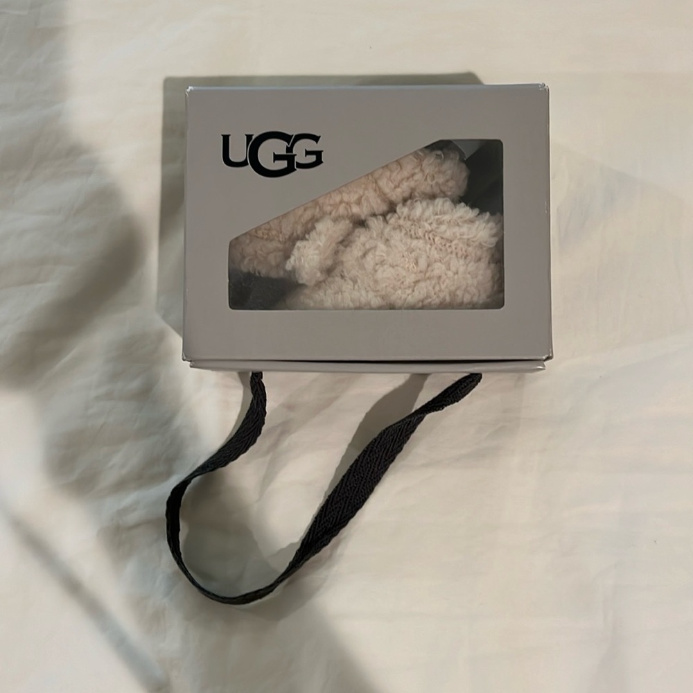 Ugg baby boots 3-6 months